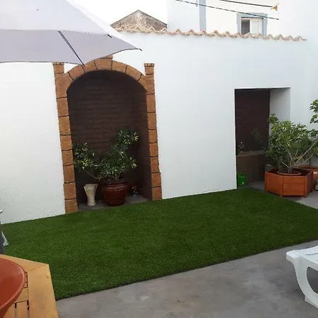 Center Guia 2 Houses With Common Yard Apartmán