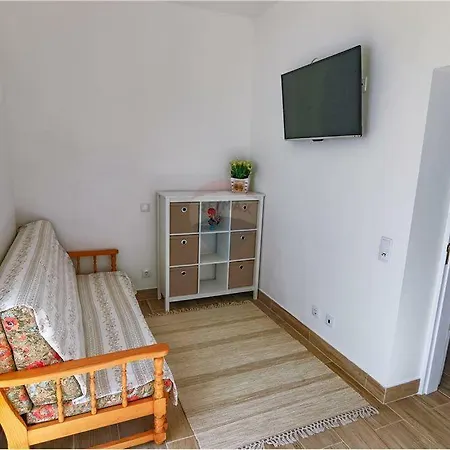 Center Guia 2 Houses With Common Yard *